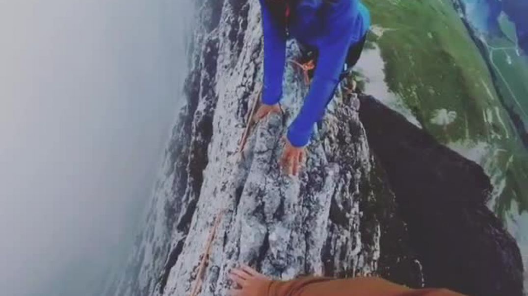 ⁣Dy të rinj ngjiten në një nga majat më të larta të Zvicrës