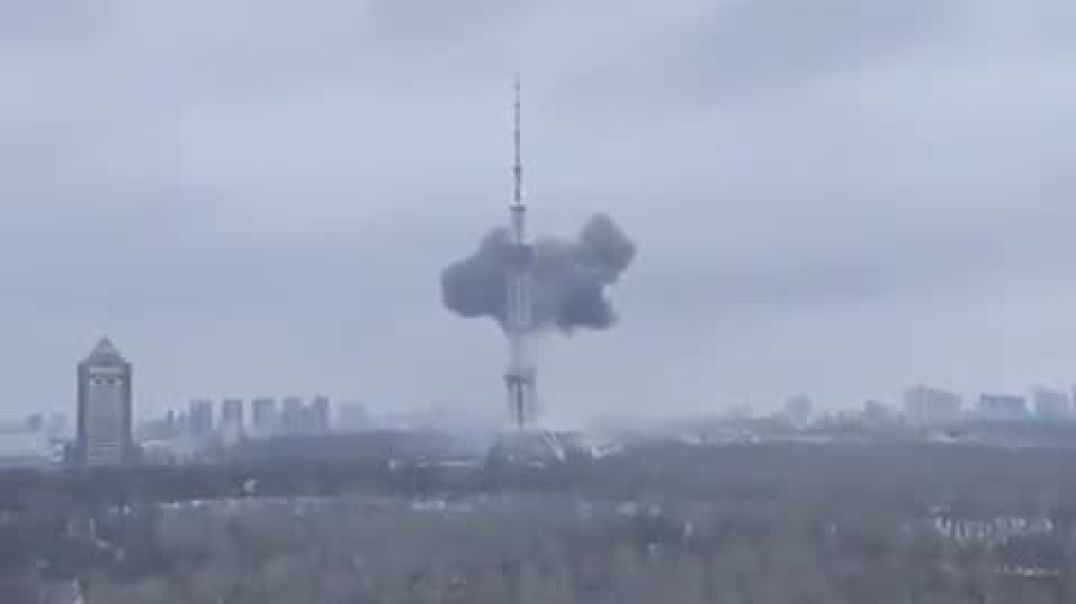 Kulla televizive 385 metra e gjatë në Kiev është shënjestruar nga një sulm rus