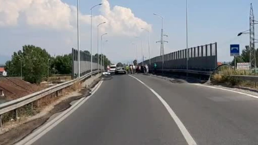 ⁣Tre të vdekur në një atentat makinës në ecje në Fushë-Krujë