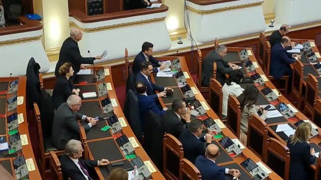 ⁣Replika Balla-Vasili në Parlament për Portin e Durrësit
