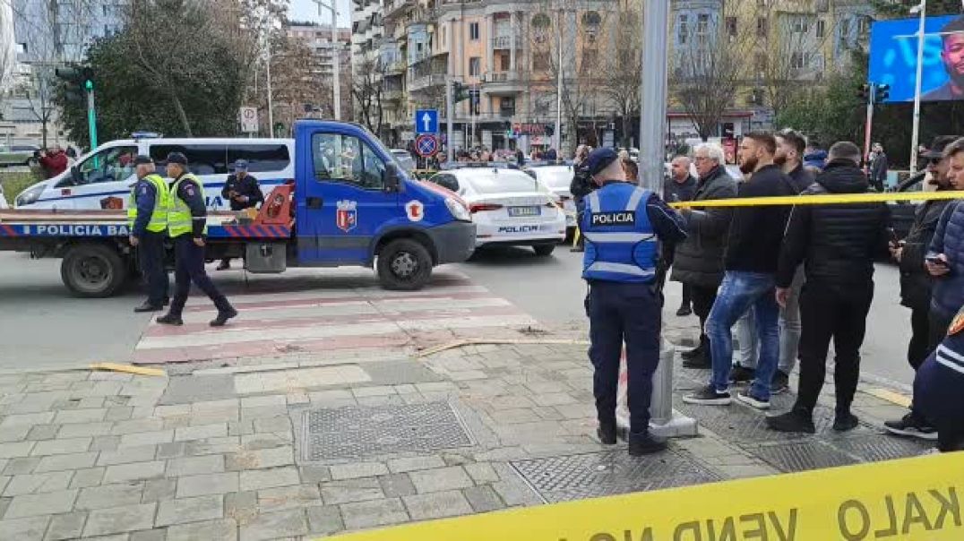 ⁣Aksident masiv në Tiranë. Autobusi i Unazës përplaset me disa mjete, 6 të plagosur