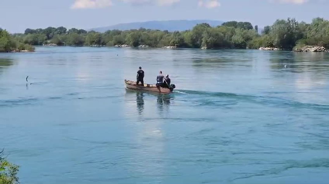 ⁣Tragjedia në Shkodër/ Nëna me 3 fëmijët se u vetëmbytën në lumë. RENEA vijon kërkimet