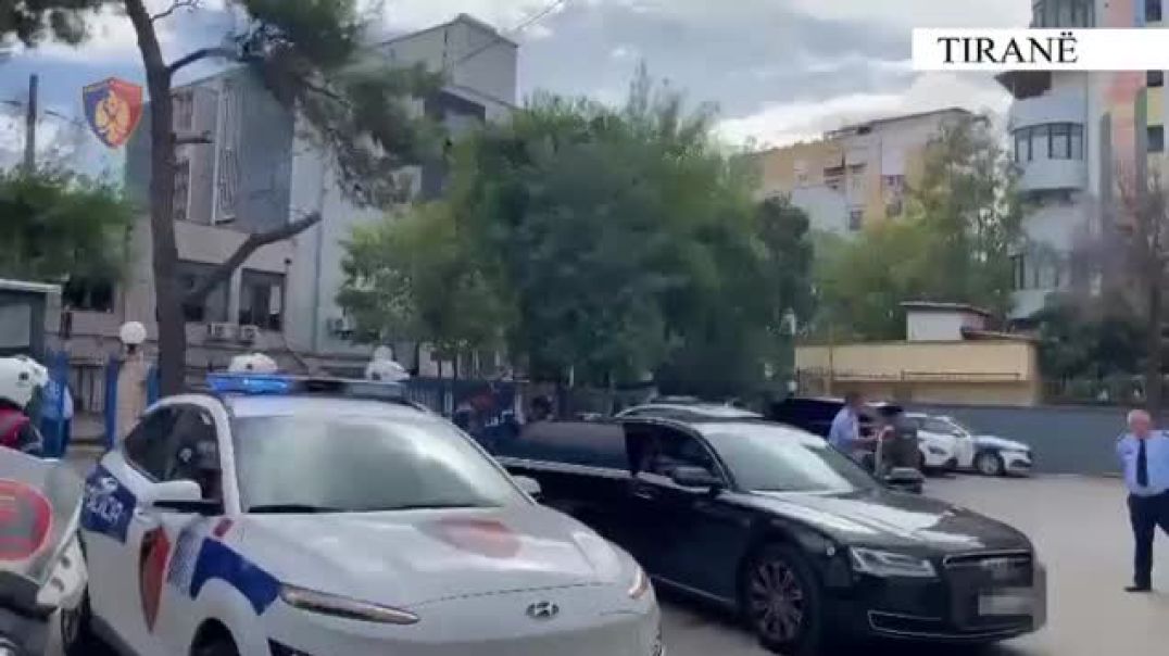 ⁣Lëvizte i armatosur dhe me makinë të blinduar, arrestohet 30-vjeçari në Tiranë