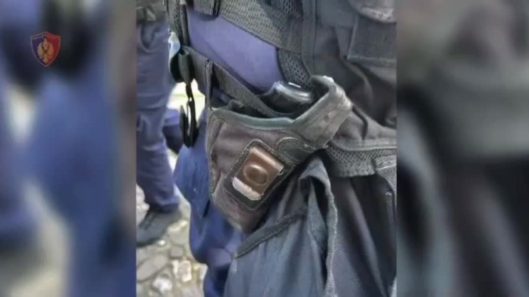 ⁣⁣Video e publikuar nga PD, akuzon policinë për mashtrim: Efektivi kishte armë