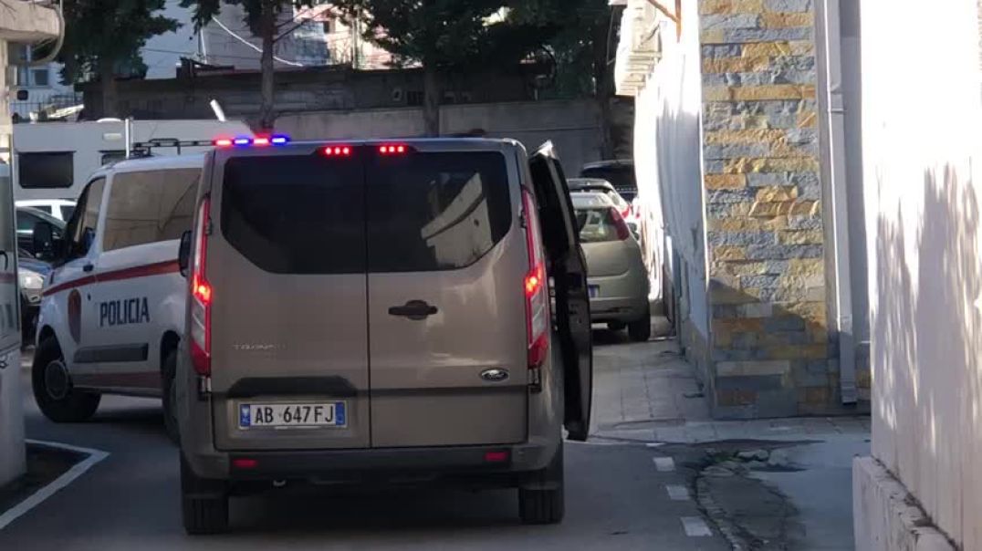 ⁣Operacion antidrogë në Vlorë, Sarandë dhe Delvinë, shoqërohen 15 persona