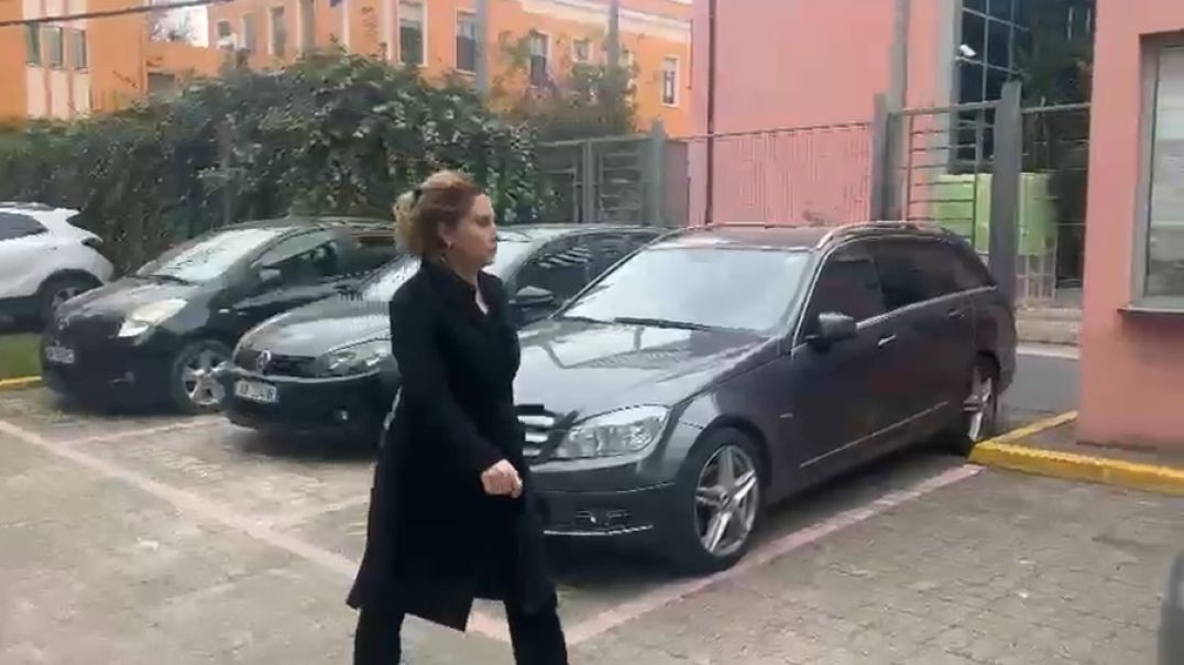 Olta Xhaçka del nga SPAK dhe "kyç" gojën para mediave