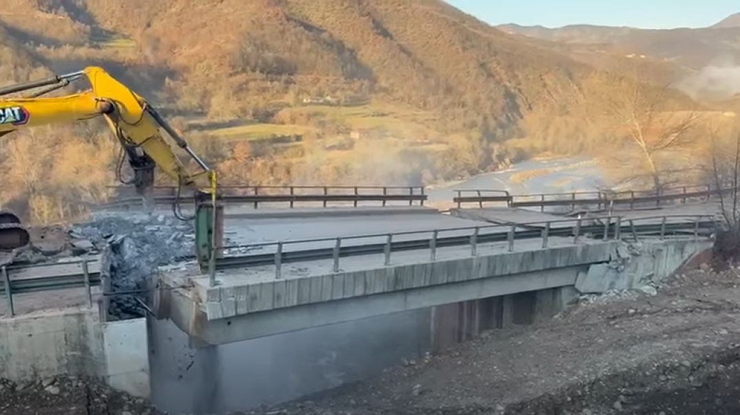 Rrëshqitja e dherave në Librazhd-Prrenjas, nis demontimi i urës